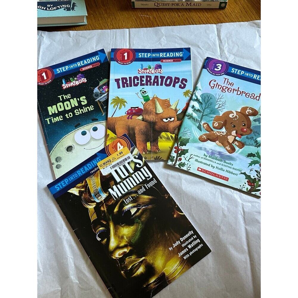 Step Into Reading Book Bundle Levels 1 to 4 Random House 4 Books Included